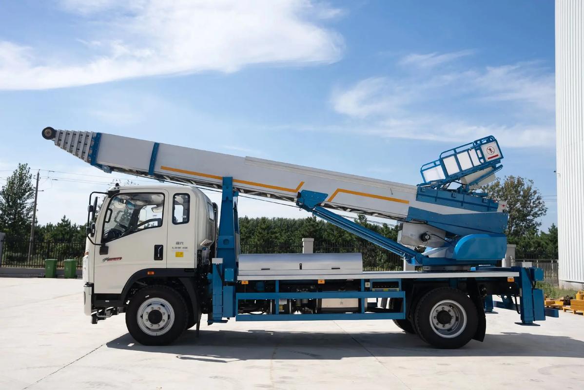 连山云梯上料车租赁费用