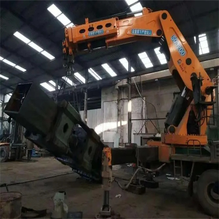 连山200吨折臂吊出租
